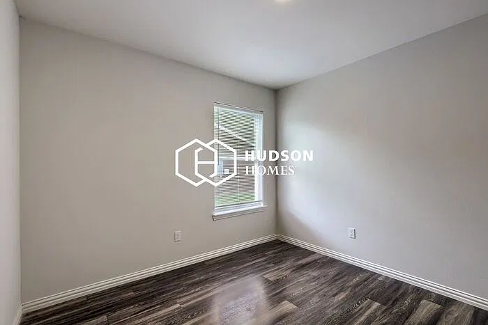 1324 N 34th St — Photo 8