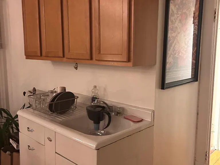 2825 N Downer Ave — Photo 4