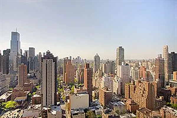 Sold by Douglas Elliman | media 8
