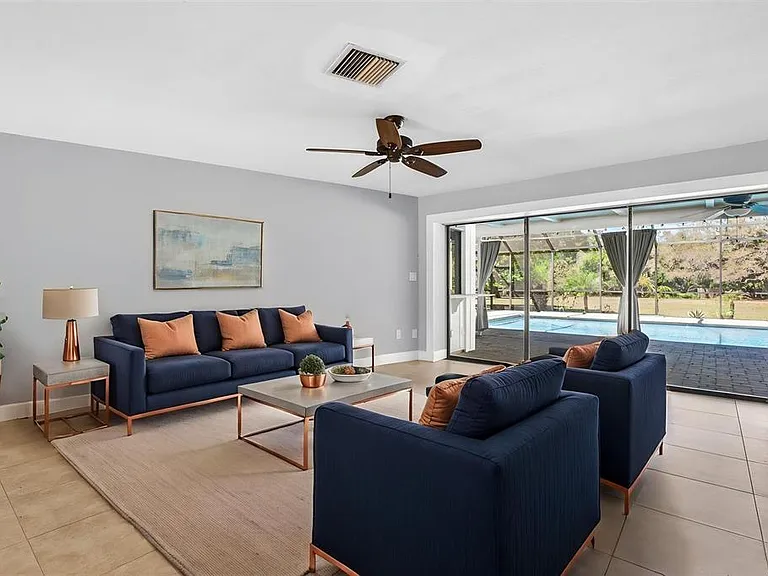 2111 Paddock Cir — Photo 11