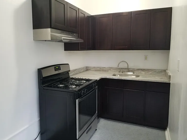 1505 Edgewood Ave #B3 — Photo 1