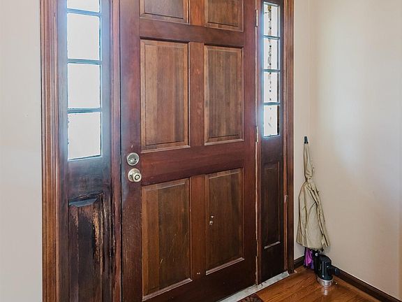 4th image of 1639 Caribbean Cir