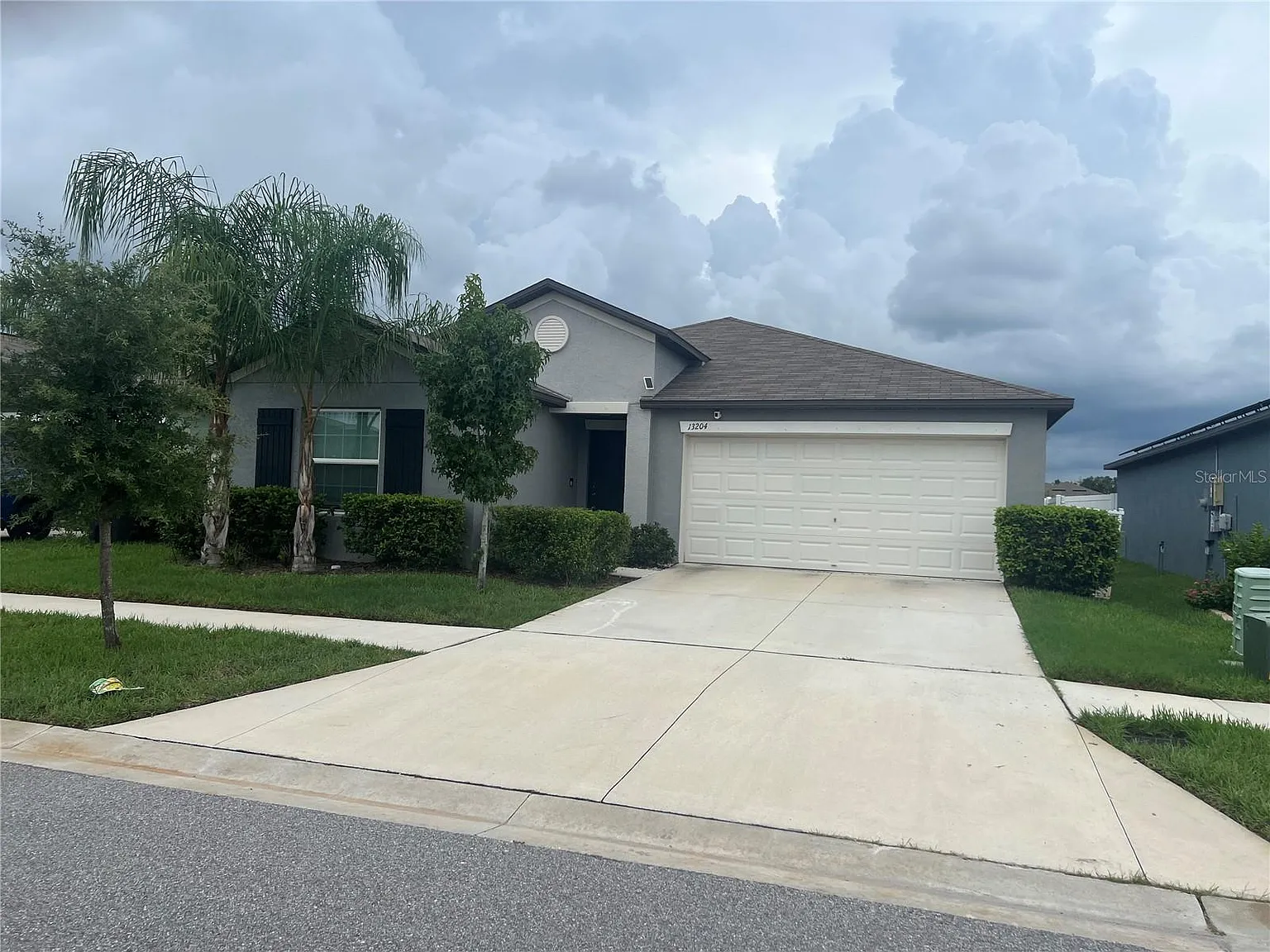 4 bed, 1935 sqft, $2,500 — Photo 2