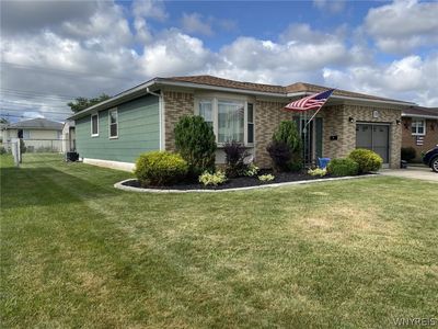 33 E Toulon Dr, Buffalo, NY, 14227