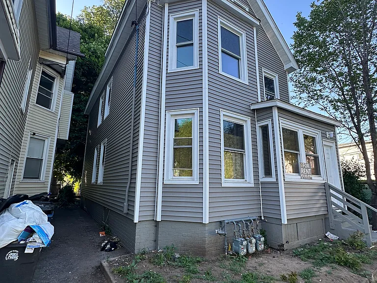 69 Frank St #A — Photo 18