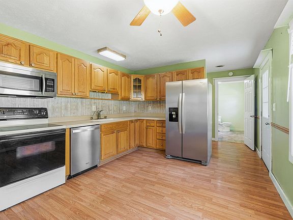 5th image of 258 Park Ave