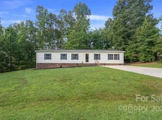 108 Sunwood Ct, Statesville, NC 28625