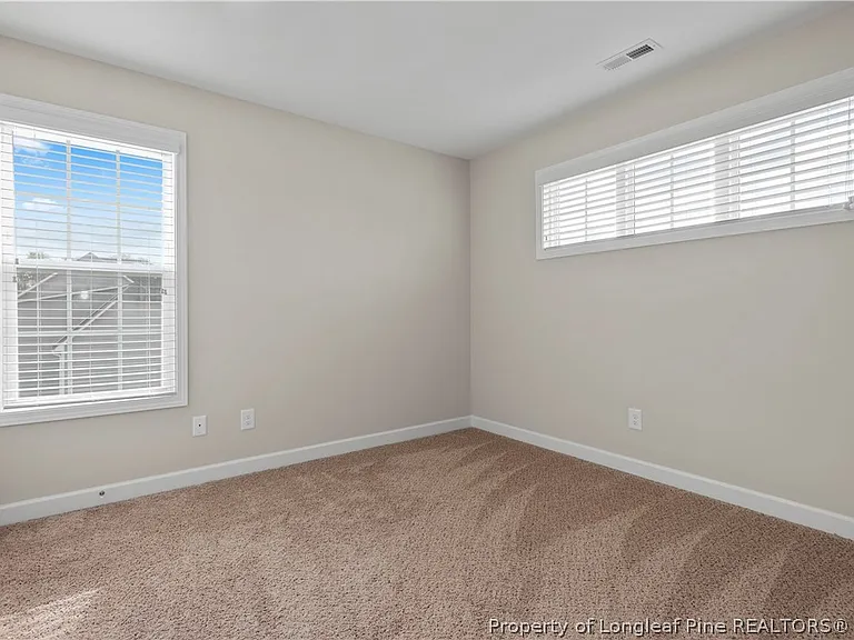 820 Leah St — Photo 21