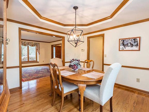 5th image of 5798 Rushwood Dr