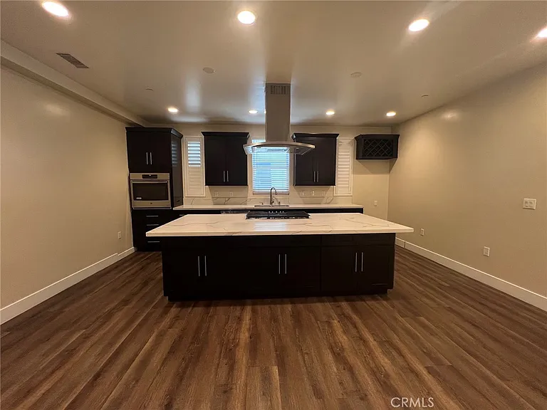 13804 Cordary Ave — Photo 47