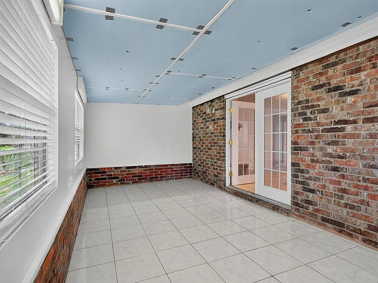 9954 Larkdale Ct — Photo 29
