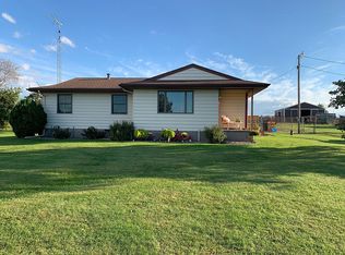 20475 Whistle Pass Dr, Lewiston, MN 55952