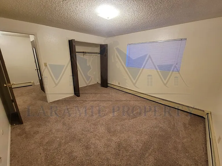 708 Downey St #10 — Photo 9