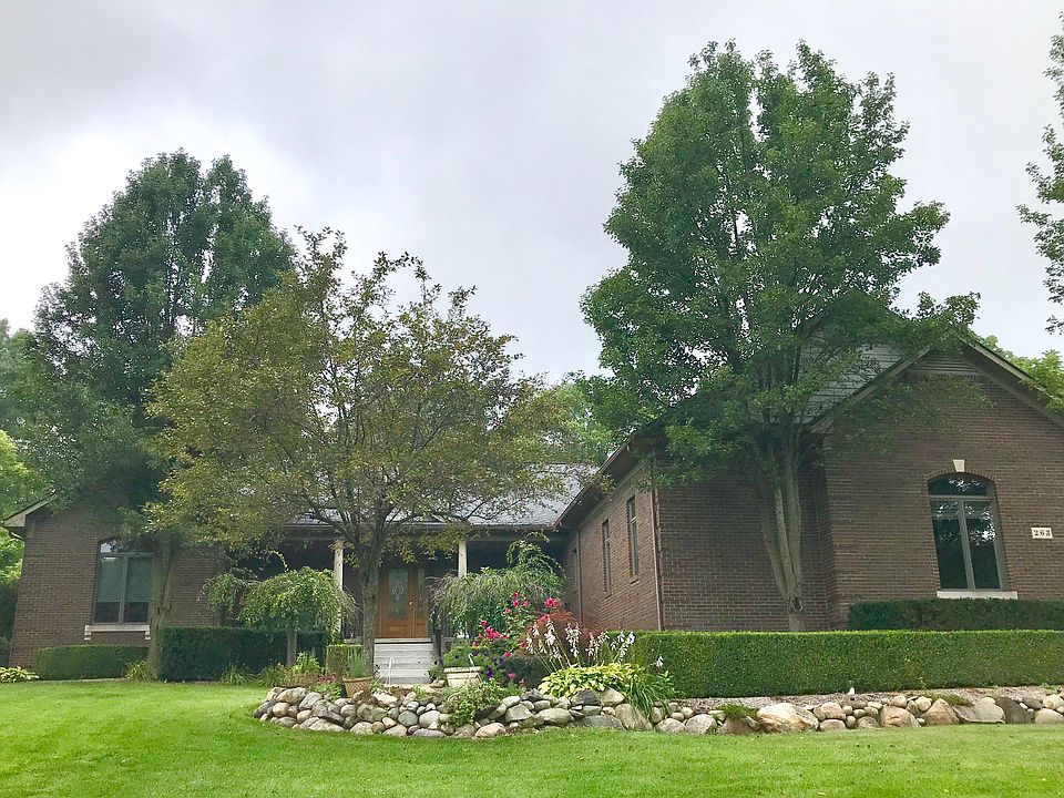 1st image of 263 Great Pines Dr
