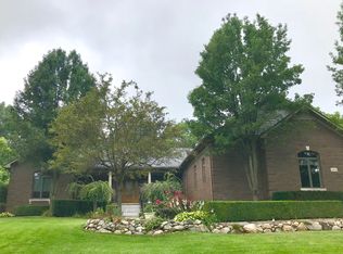 263 Great Pines Dr, Oxford, MI