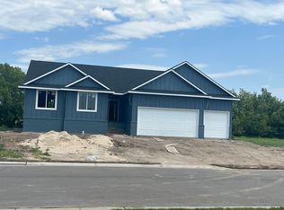 8424 Pebble St, Maize, KS 67101