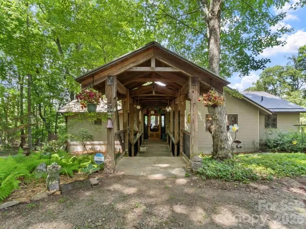 1355 Moonshine Mountain Rd #32, Burnsville, NC 28714