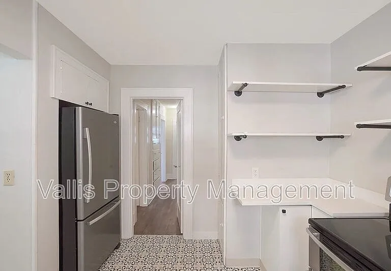 1760 Winter St SE — Photo 7
