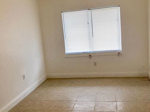 2nd image of 12275 Lakeshore Dr #19