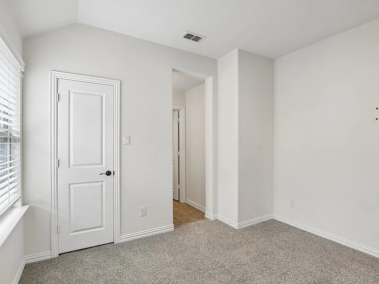 7228 Ridgepoint Dr — Photo 18