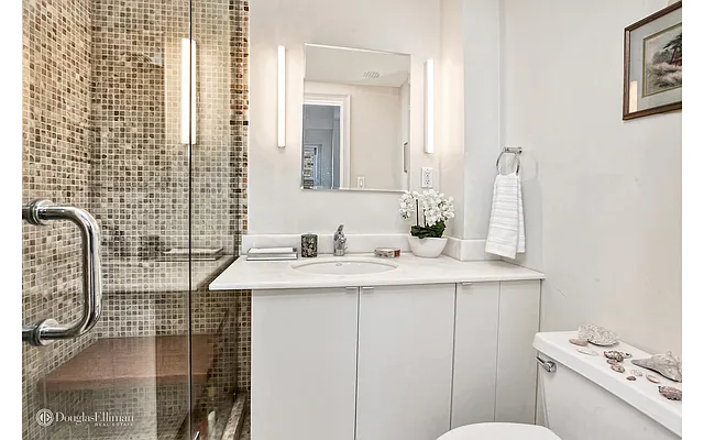 Sold by Douglas Elliman | media 20