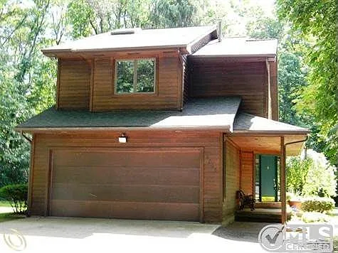 9000 Lemaster Ln photo 1