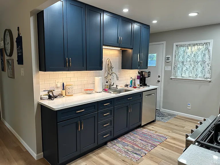 1040 Tulip Ln — Photo 4