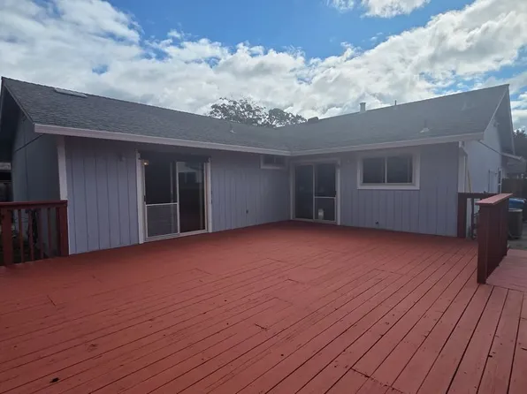 2445 Gads Hill St, Santa Rosa, CA 95401