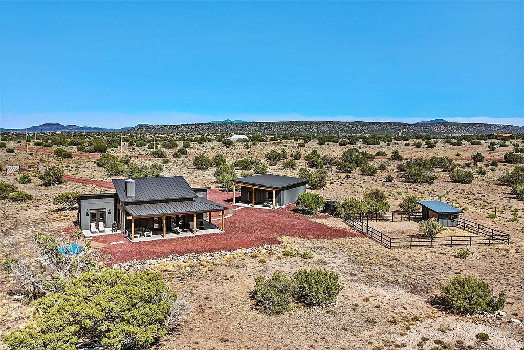 10204 S Cougar Ct - Property Image
