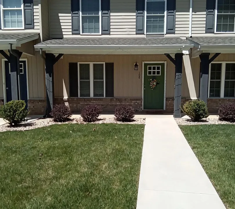 108 Squire Cir