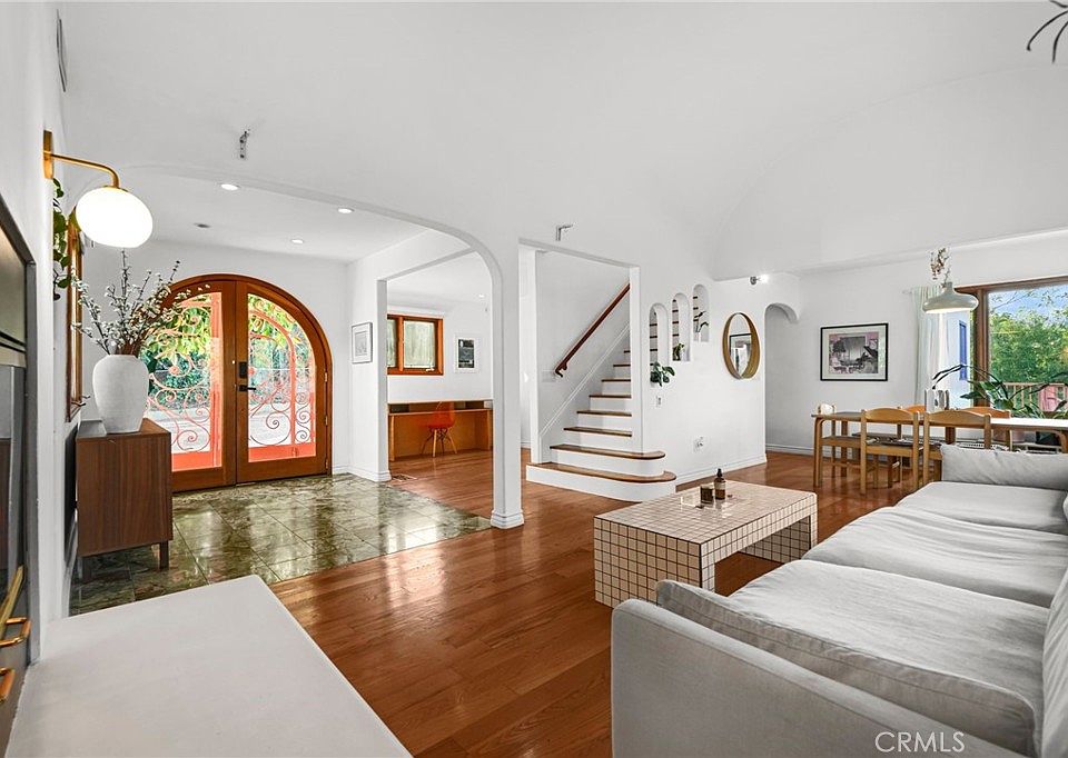 1st image of 4104 Sea View Dr
