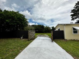 406 Palm Ave, Fort Pierce, FL 34982