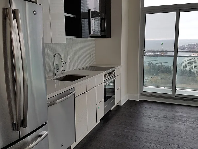 33 Shore Breeze Dr #2403 — Photo 6