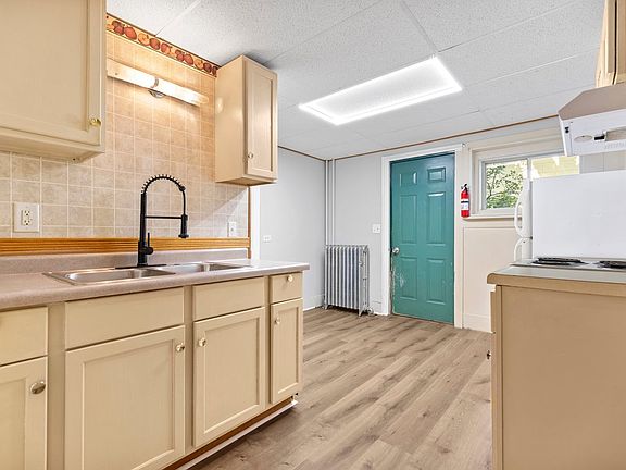 5th image of 314 Spruce St E #1