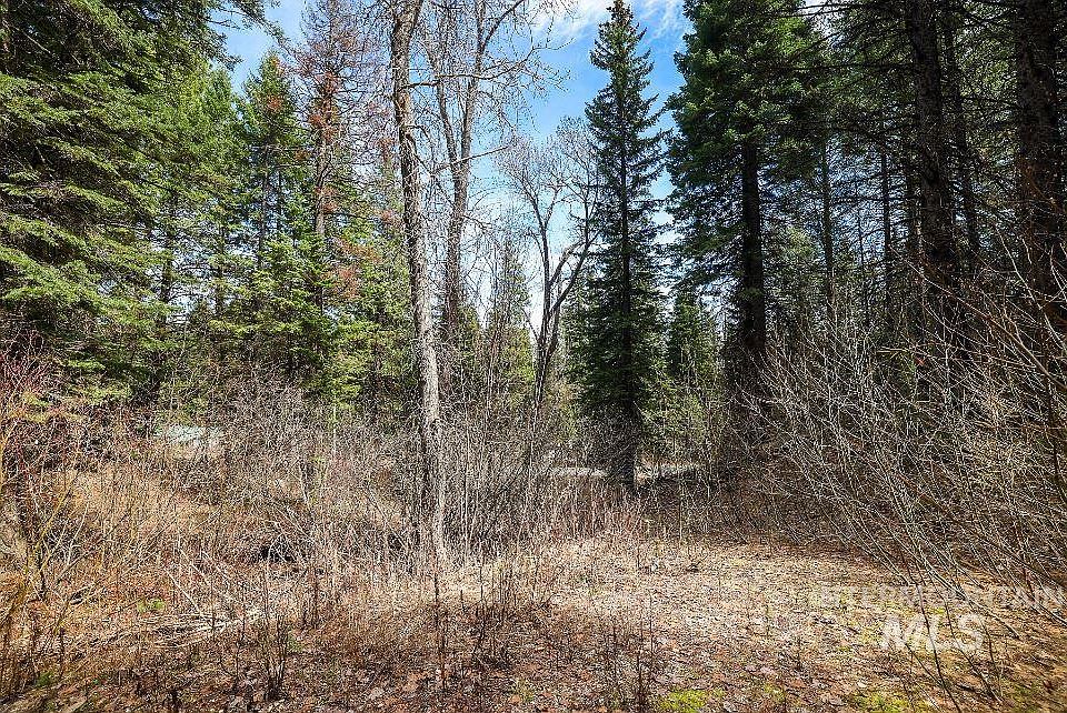 1st image of 573 W Mountain Rd