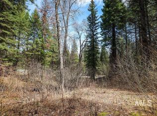 573 W Mountain Rd, Cascade, ID 83611