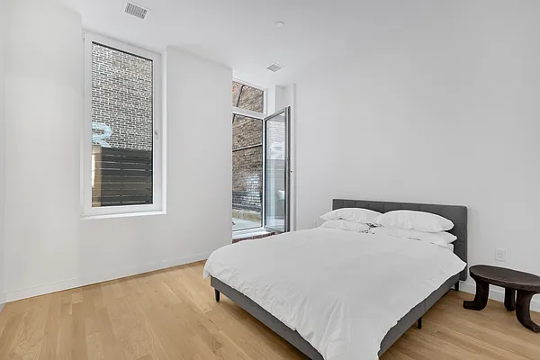 Rented by Compass | media 15