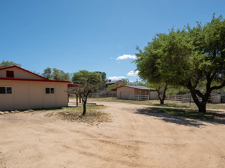 1560 N John Adams St — Photo 30