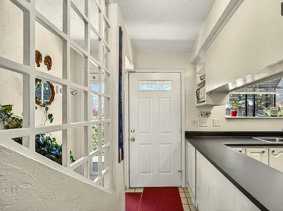 495 Chestnut St #23 — Photo 4