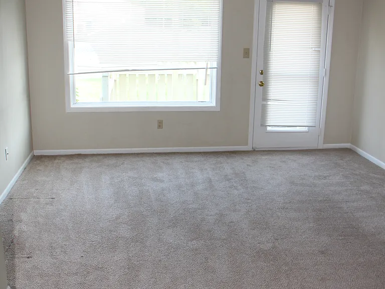 33B Keran Manor Ct #B — Photo 5