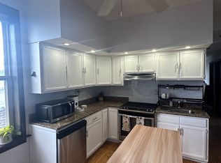 951 N Oakley Blvd #3, Chicago, IL 60622