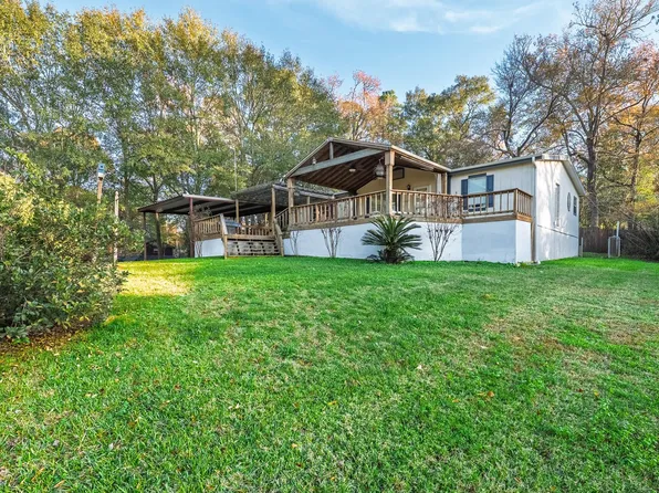 14461 Elmore Dr, Willis, TX 77318