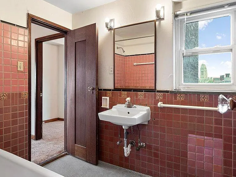 340 S Highland Ave #6B — Photo 4
