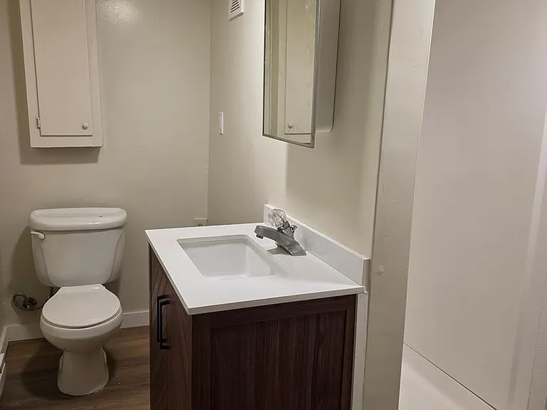 1108 N Michigan St — Photo 11