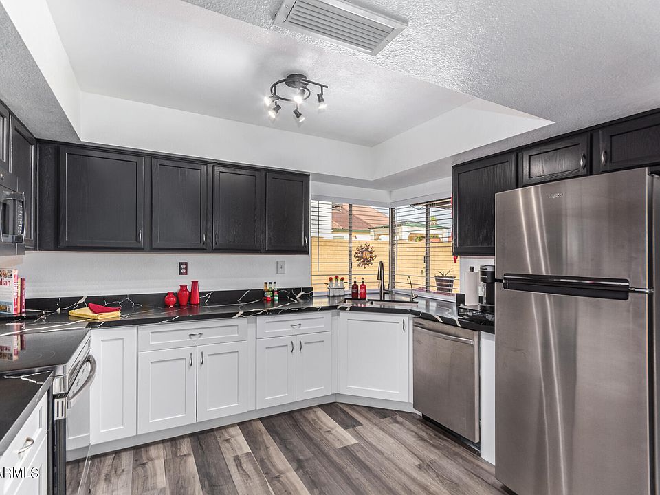 1st image of 10411 N 64TH Avenue