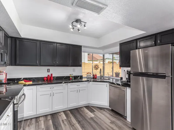 10411 N 64TH Avenue, Glendale, AZ 85302