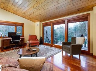 10719 Center Rd, Traverse City, MI 49686