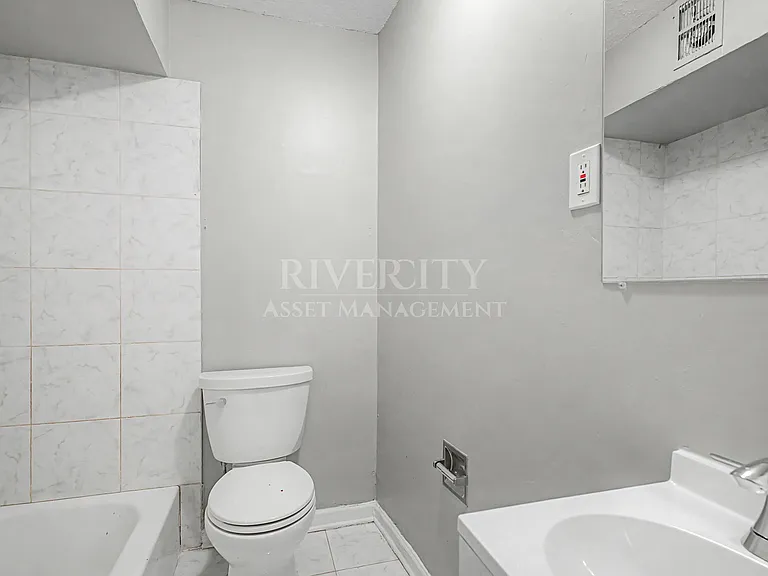 4064 Chippewa Rd — Photo 8