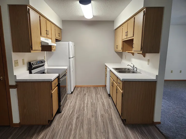 410-12 Twin Oak Dr #14 — Photo 14