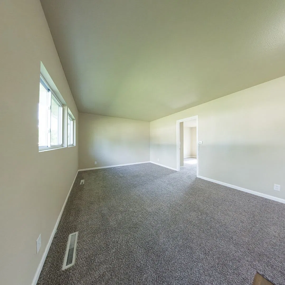 3 Bedroom Fully Remodeled Marshalltown — Photo 3